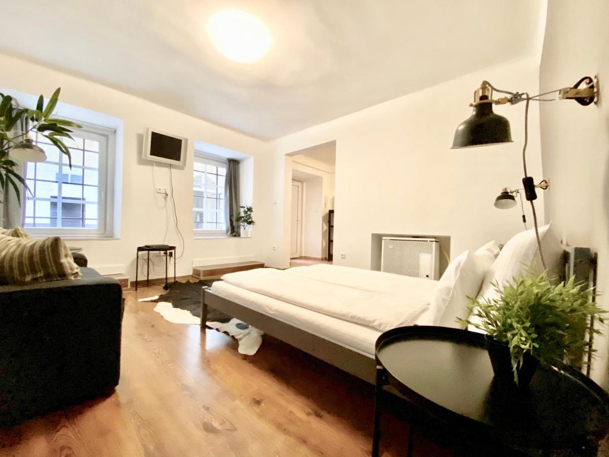 Budget Apartment By Hi5- Karoly 16 Budapest Exterior photo